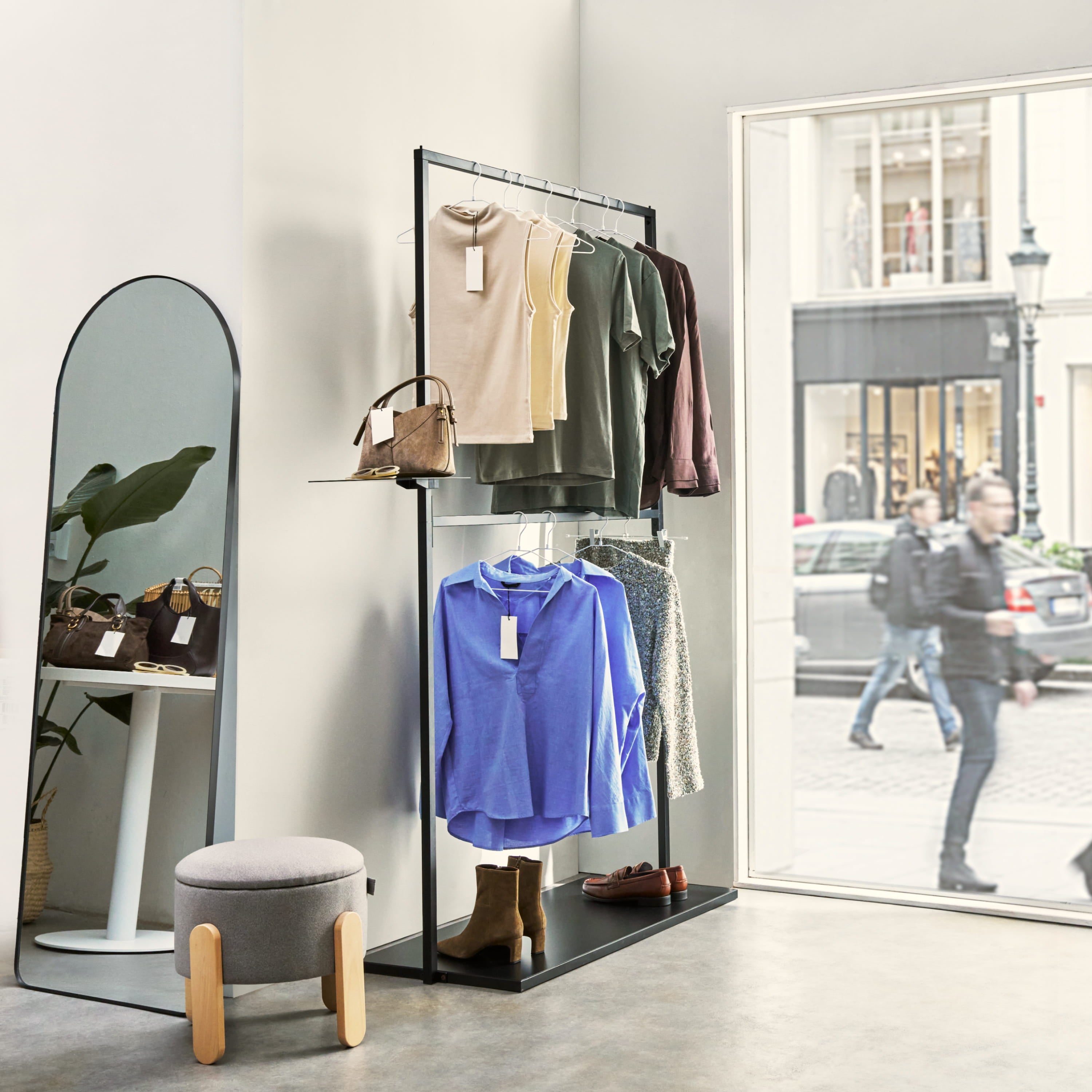BASIS 2.0 clothes rack