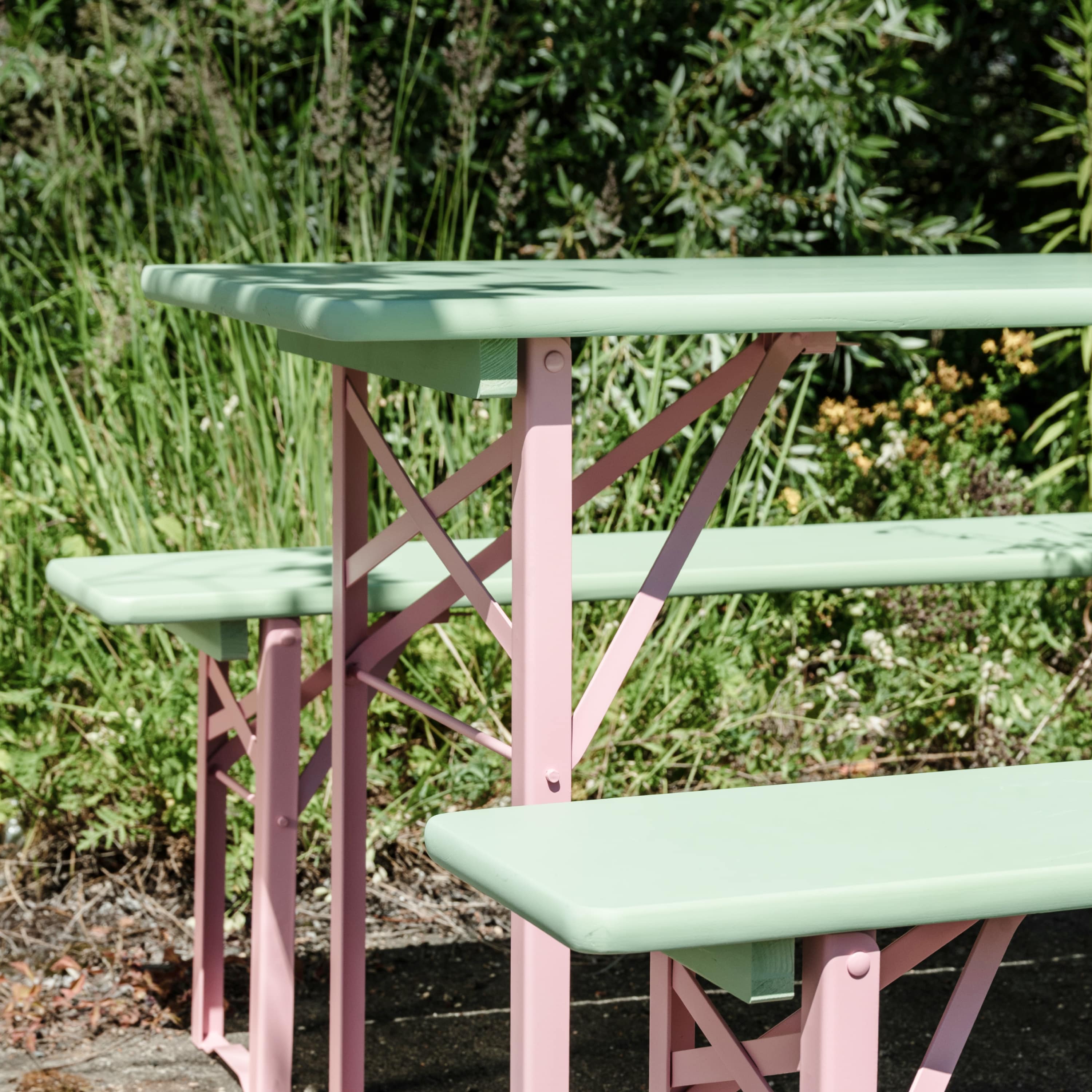 Plateaux de table & bancs Tente à bière